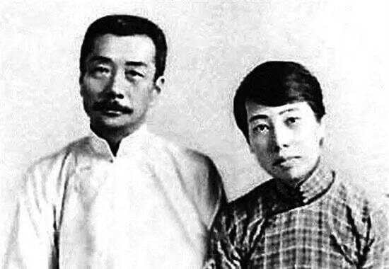 毛背心热销它的诞生与广州有关pg电子试玩网站免费鲁迅同款(图7)